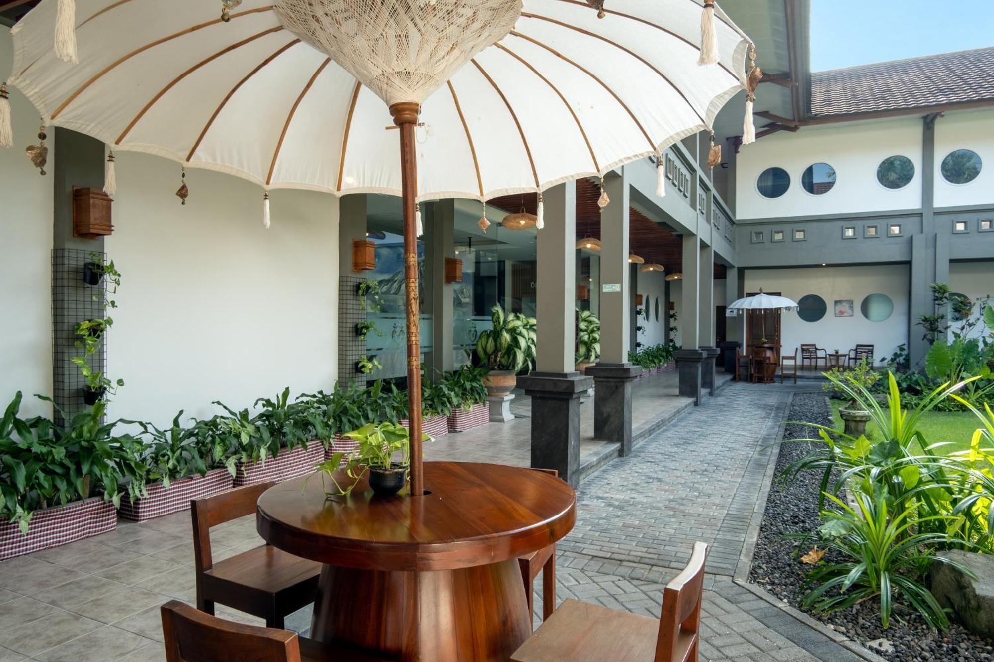 Hotel Graha Wiyata Tanah Lot Zewnętrze zdjęcie