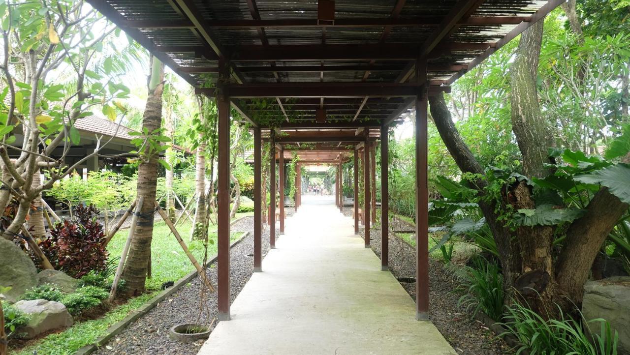 Hotel Graha Wiyata Tanah Lot Zewnętrze zdjęcie